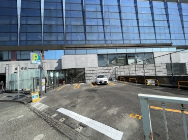 信濃町駅前駐車場